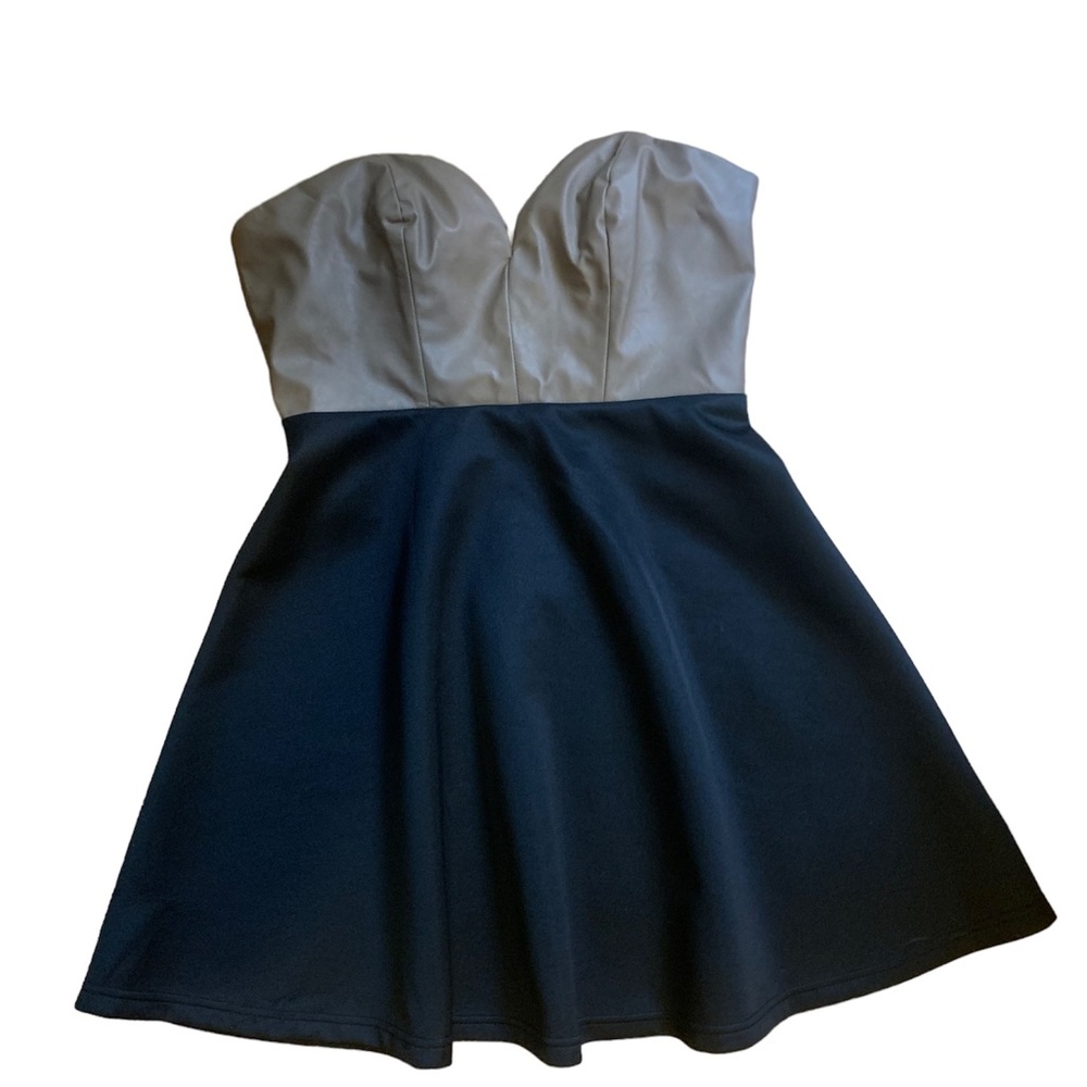 Strapless dress